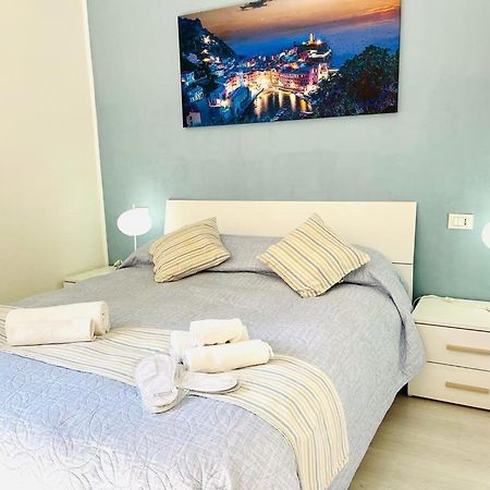 Appunti Di Viaggio Guesthouse ลาสเปเซีย ภายนอก รูปภาพ