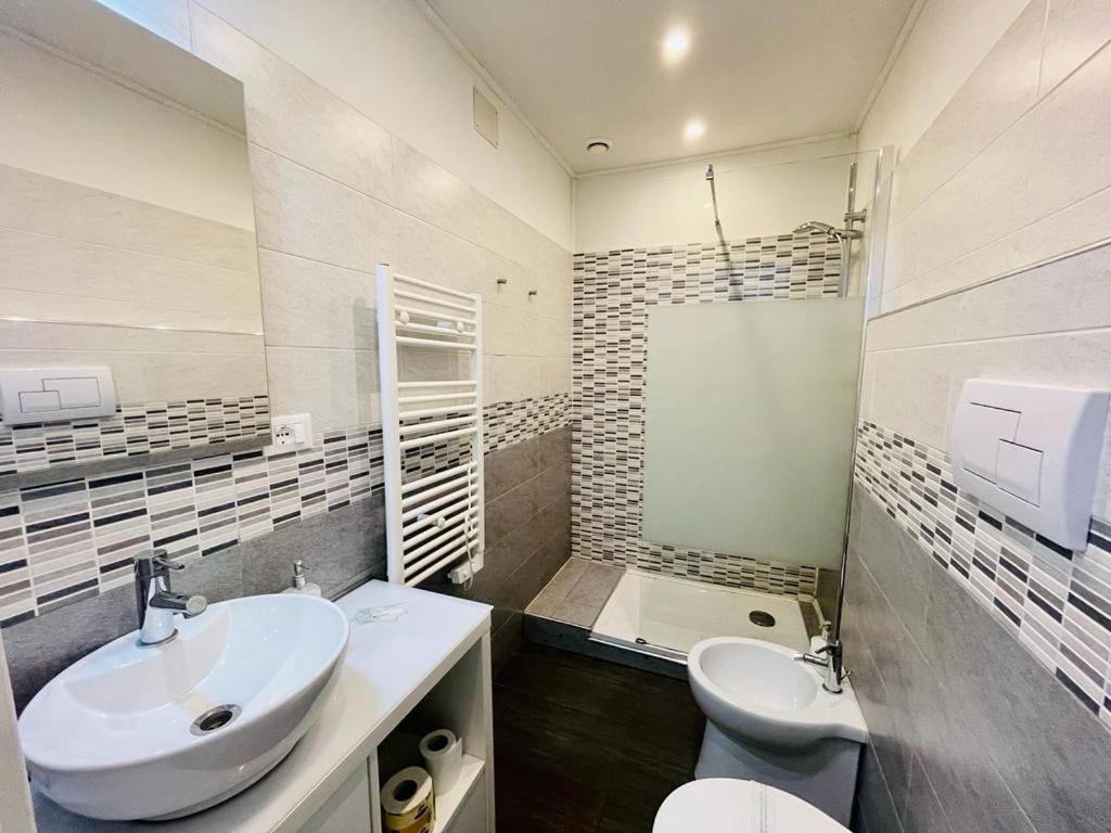 Appunti Di Viaggio Guesthouse ลาสเปเซีย ภายนอก รูปภาพ