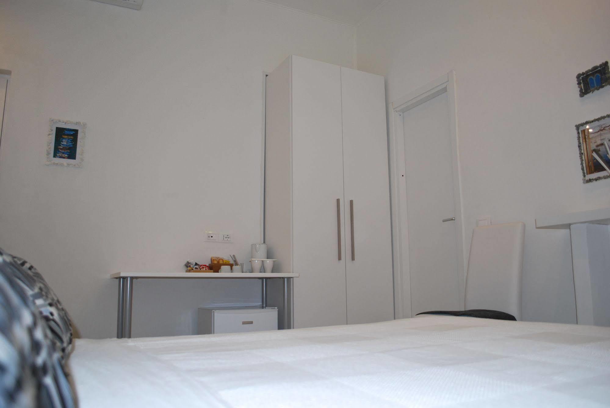 Appunti Di Viaggio Guesthouse ลาสเปเซีย ภายนอก รูปภาพ